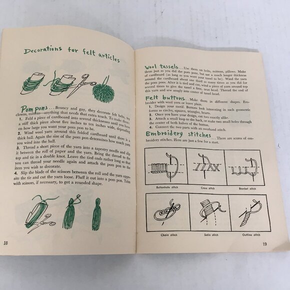 Vintage knitting book wool round the year how to knit guide with patterns - Picture 3 of 12